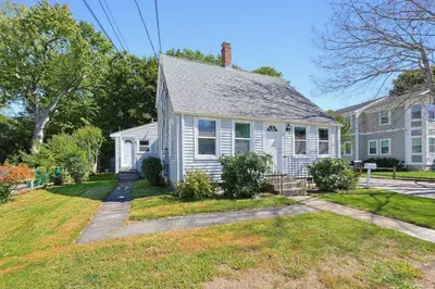 28 Monroe St 1