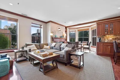 14 Clarendon Street #202 1