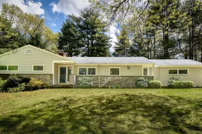 2 Hilltop Road