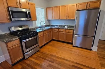 1066 Bedford Street #1