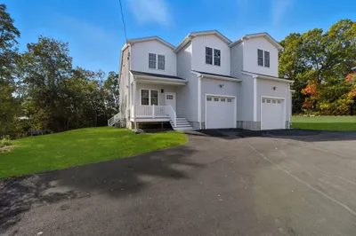 64 HighlAnd Ave #A 1