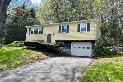 65 Old Farm Rd