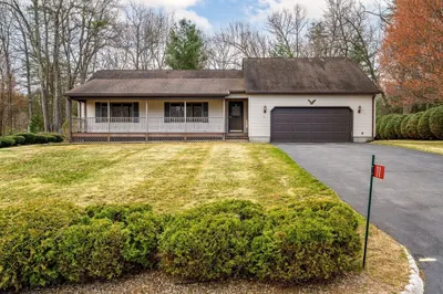 11 Laurel Drive 1