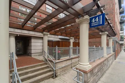 44 Prince Street #402