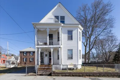 251 Cumberland Rd 1