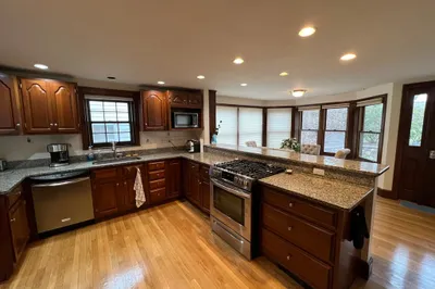 33 Clearwater Rd #33