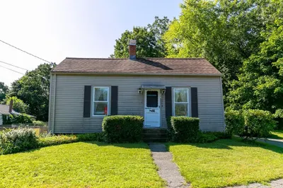 102 Mill St 1