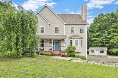 23 Fieldstone Dr 1