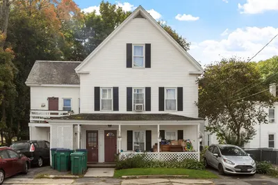 282 Charles St 1