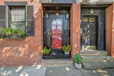 376 Sumner Street