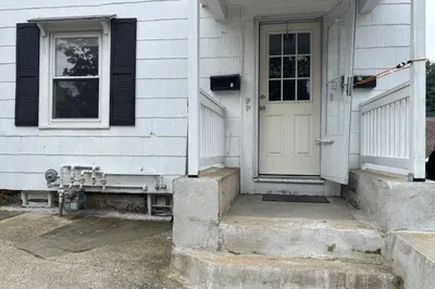 4 Border Street ##4 1