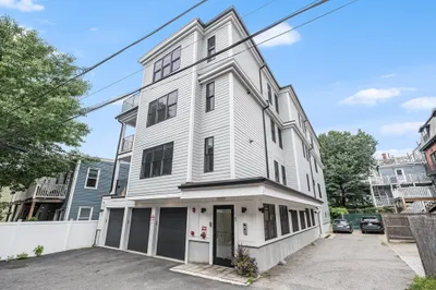 1 Leonard Place #3 1
