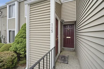 113 Nassau Dr #113 1