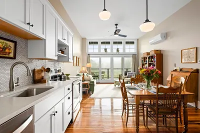 58 Main St #3