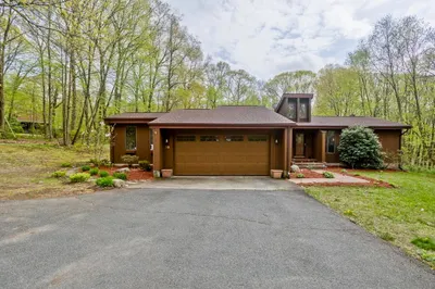 32 Zuell Hill Rd