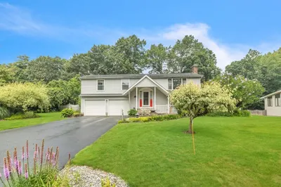 32 Sunbriar Drive