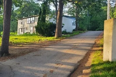 217 White Pond Rd 1