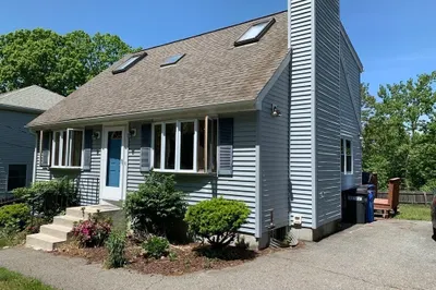 20 Fairview Ave