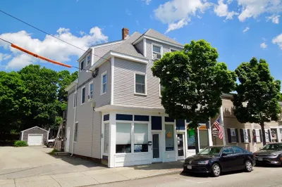 299 Court Street 1
