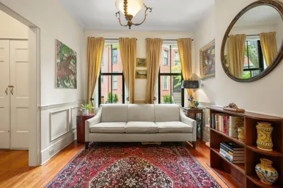 8 Cazenove St 1