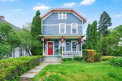 23 Oakes Ave 1