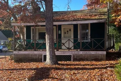 28 Parkwood Dr 1