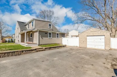 48 E Main St 1