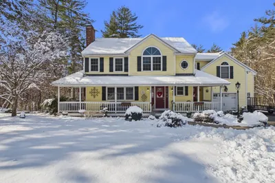 23 Elmwood Dr 1