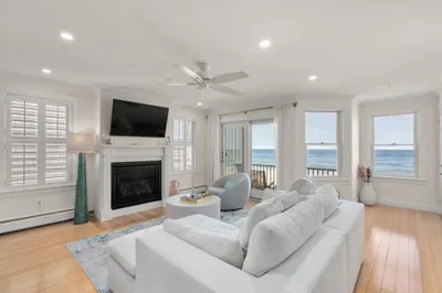 47 Atlantic Ave #3 1