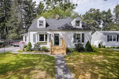 54 Bernard St