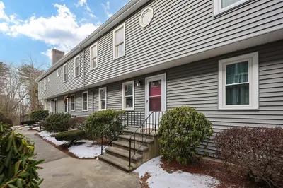 710 East St #J 1