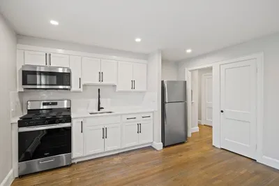 20 Bacon St #1