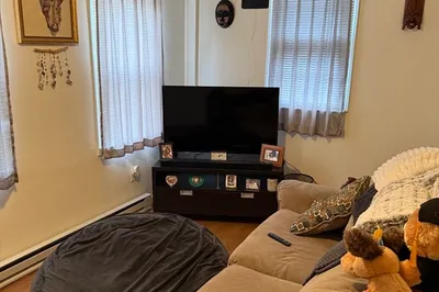 220 Middlesex Ave #2 1