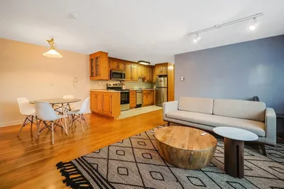 224 School St #11