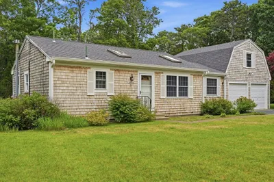 40 Cape Cod Lane