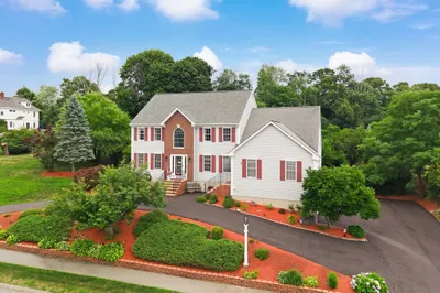 24 Sheridan Ln 1