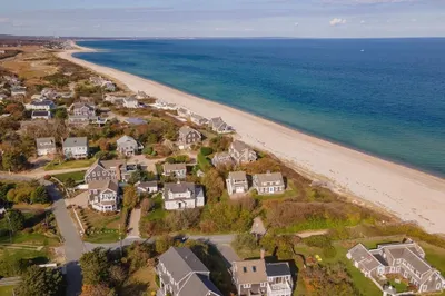 6 Beachway West 1