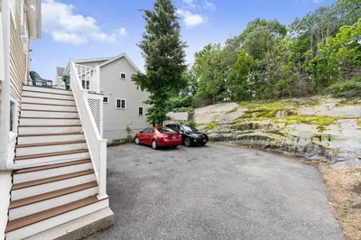 48 Town Hill St 1