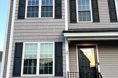 27 Riley Rd #27