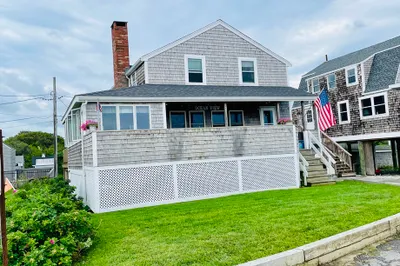 25 Seaside Road 1