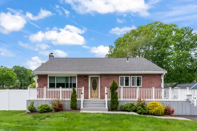 76 Maplewood Cir