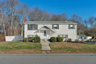 48 Lucy Ln 1