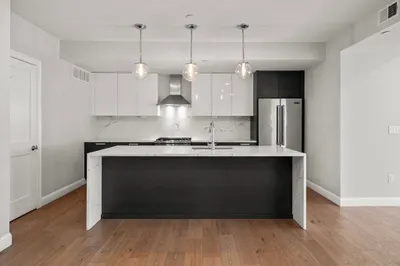 54 Pleasant Street #4