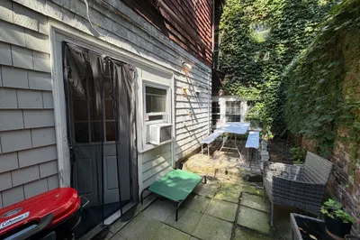 10 Lindall Place #5 1