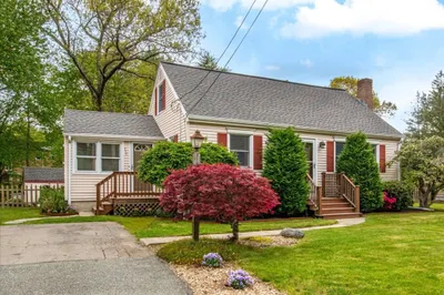 246 Mechanic St 1