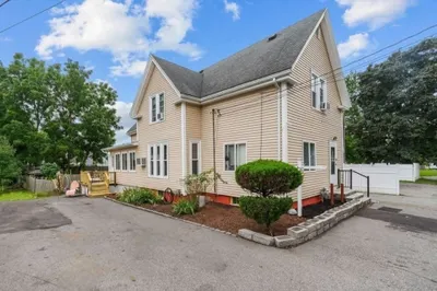 44 Glen Ave