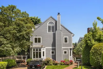 147 Cushing St #1