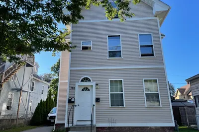 191 Walnut St #3 1
