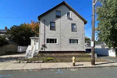 10-12 Newcomb St