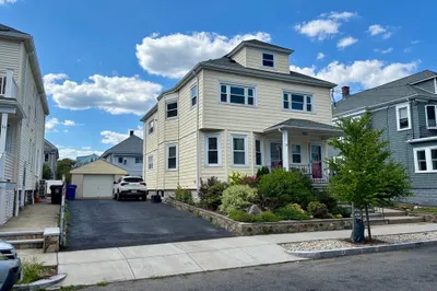 36 Amsden St #36